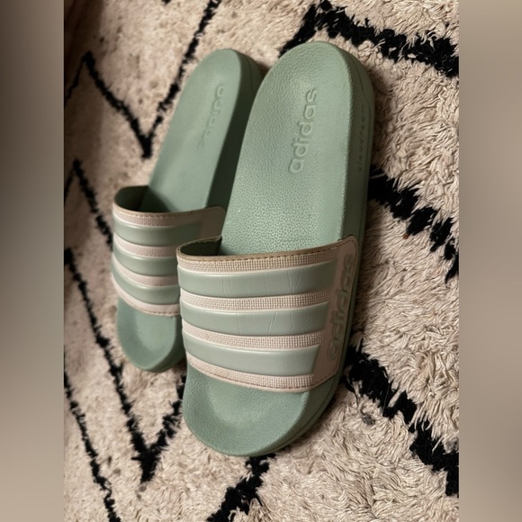 Blue adidas slides​​ - Picture 2 of 5